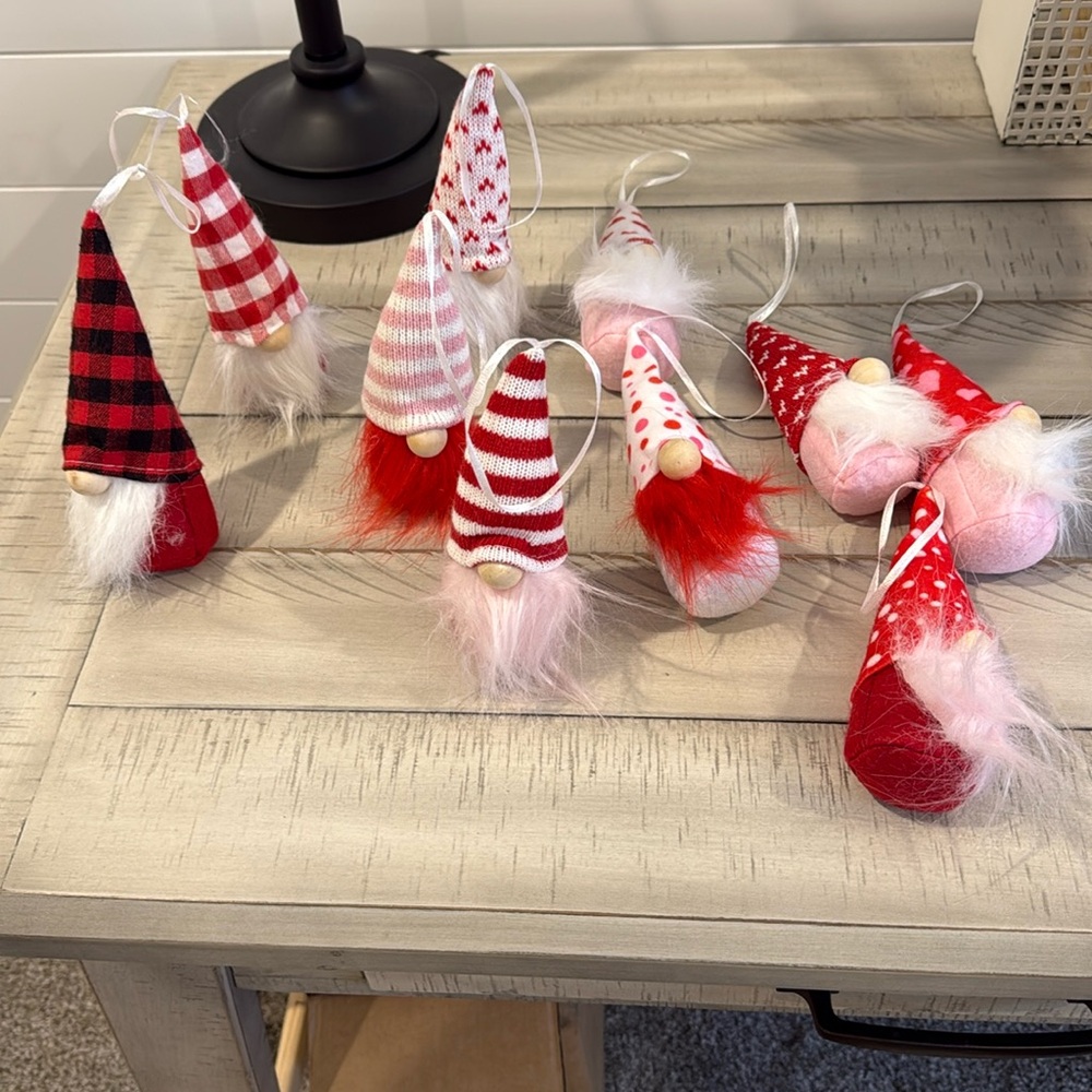 Valentine’s Day gnome ornaments